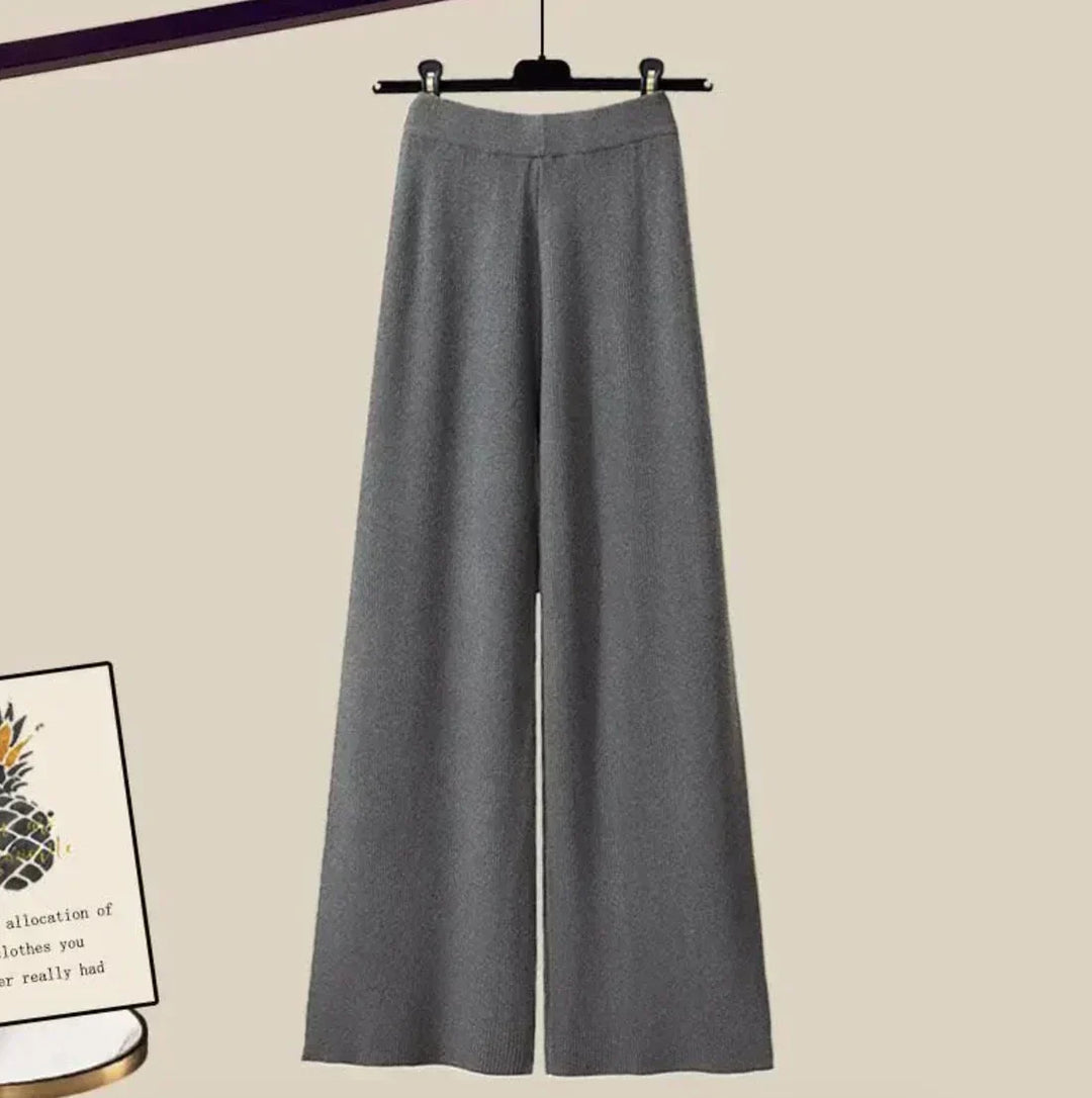 Thalia - Comfortable three piece long sleeve set