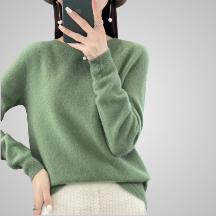 Anette | Warm Sweater for Cold Days